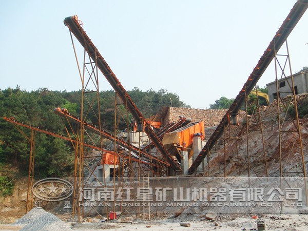 水泥生產(chǎn)線作業(yè)現(xiàn)場(chǎng)