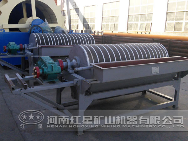 鎢鐵礦磁選機(jī)廠家 鎢鐵礦磁選機(jī)廠家