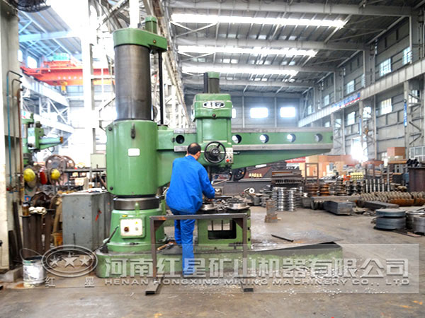 紅星機器設備車間 紅星機器設備車間