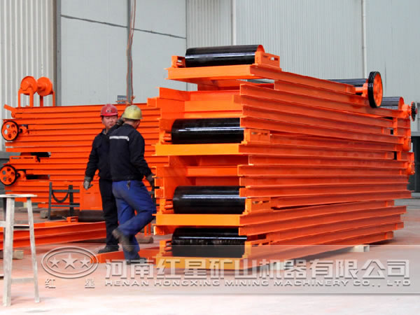 膠帶輸送機(jī) 膠帶輸送機(jī)