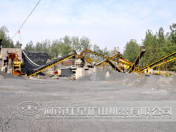 人工砂作業(yè)現(xiàn)場 人工砂作業(yè)現(xiàn)場