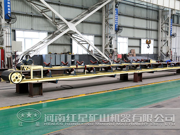 皮帶輸送機生產(chǎn)車間 皮帶輸送機生產(chǎn)車間