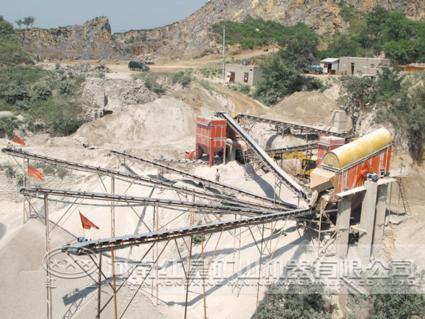 制砂生產(chǎn)線現(xiàn)場(chǎng) 制砂生產(chǎn)線現(xiàn)場(chǎng)