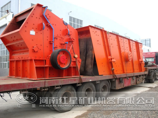 反擊式破碎機(jī)發(fā)貨現(xiàn)場(chǎng) 反擊式破碎機(jī)發(fā)貨現(xiàn)場(chǎng)