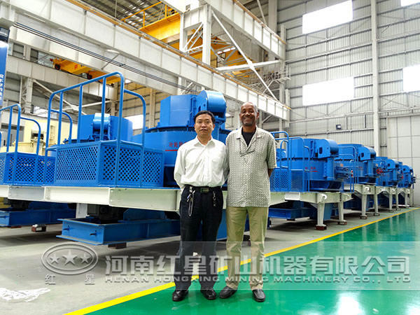 沖擊式破碎機(jī)購買客戶 沖擊式破碎機(jī)購買客戶