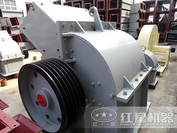 新型錘式破碎機(jī)