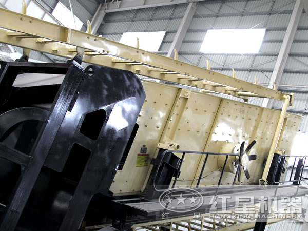 新型移動(dòng)式破碎機(jī)優(yōu)勢(shì) 新型移動(dòng)式破碎機(jī)優(yōu)勢(shì)