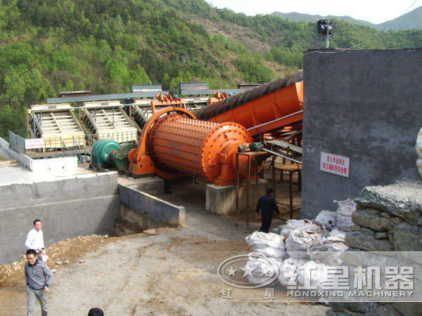 水泥球磨機客戶現(xiàn)場