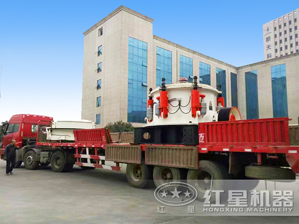 石料制砂生產(chǎn)線發(fā)貨現(xiàn)場 石料制砂生產(chǎn)線發(fā)貨現(xiàn)場