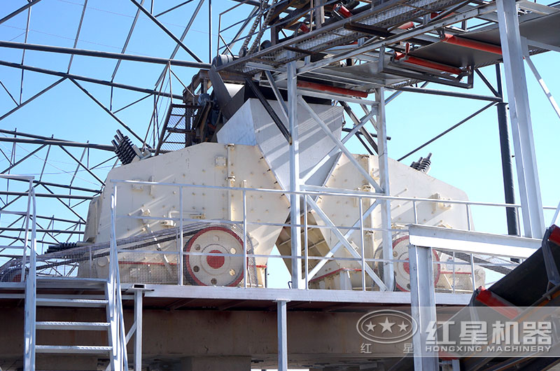 砂石料生產(chǎn)線(xiàn)現(xiàn)場(chǎng)