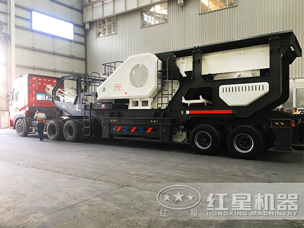 移動(dòng)式城市垃圾破碎站發(fā)貨現(xiàn)場 移動(dòng)式城市垃圾破碎站發(fā)貨現(xiàn)場