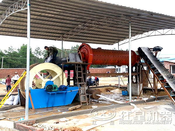 小型球磨機作業(yè)現(xiàn)場 小型球磨機作業(yè)現(xiàn)場