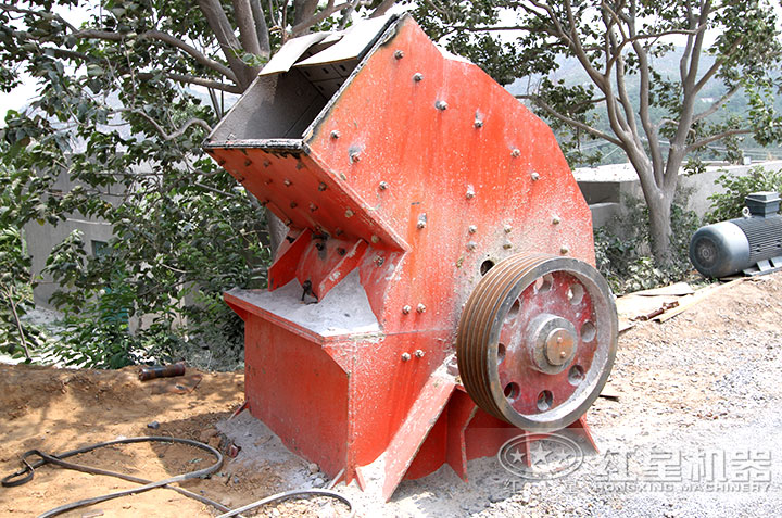 錘式破碎機(jī)優(yōu)勢(shì)圖 錘式破碎機(jī)優(yōu)勢(shì)圖