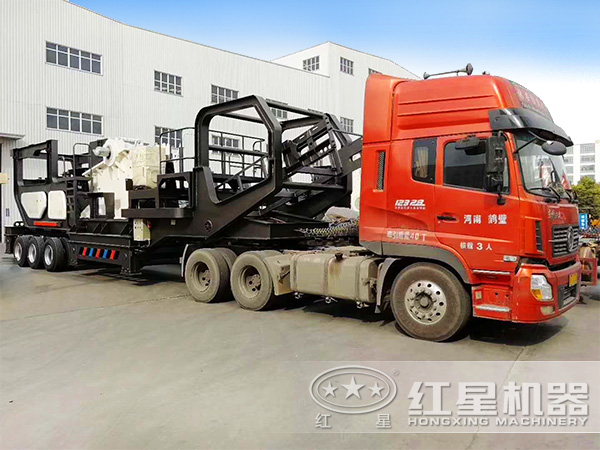 移動碎煤機(jī)發(fā)貨