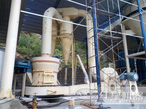 紅星磨粉機用戶生產(chǎn)現(xiàn)場 紅星磨粉機用戶生產(chǎn)現(xiàn)場