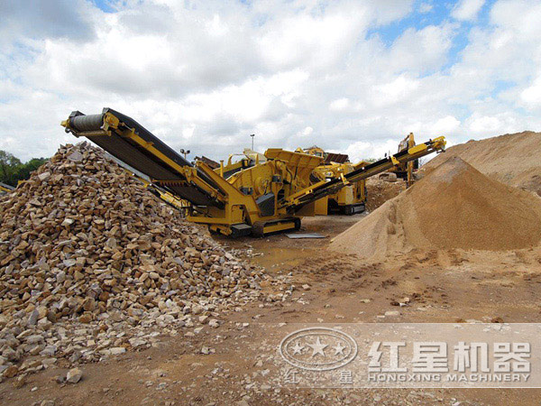 流動(dòng)式建筑垃圾粉碎機(jī)用戶現(xiàn)場(chǎng) 流動(dòng)式建筑垃圾粉碎機(jī)用戶現(xiàn)場(chǎng)