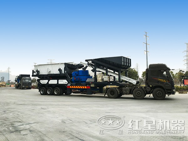 移動(dòng)式打砂設(shè)備發(fā)貨現(xiàn)場(chǎng) 移動(dòng)式打砂設(shè)備發(fā)貨現(xiàn)場(chǎng)