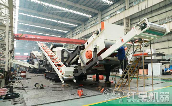 履帶移動破生產(chǎn)車間 履帶移動破生產(chǎn)車間