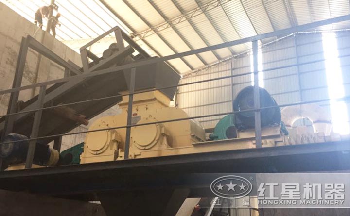 對輥破碎機客戶現(xiàn)場 對輥破碎機客戶現(xiàn)場