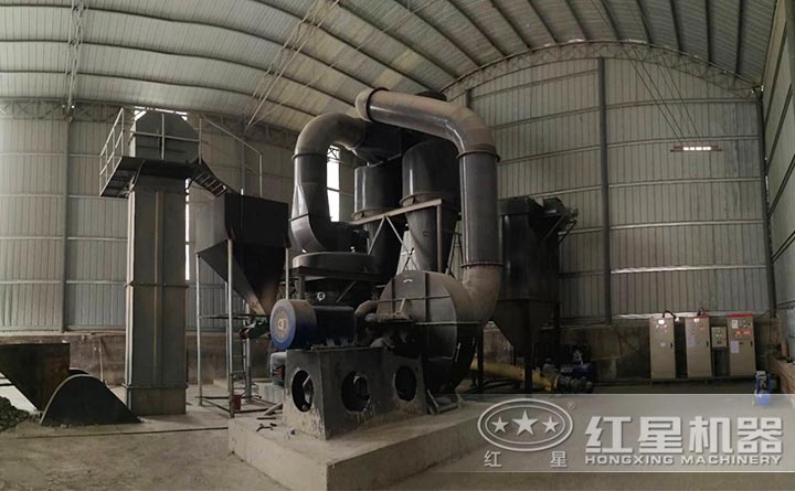 高強(qiáng)磨粉機(jī)生產(chǎn)現(xiàn)場 高強(qiáng)磨粉機(jī)生產(chǎn)現(xiàn)場