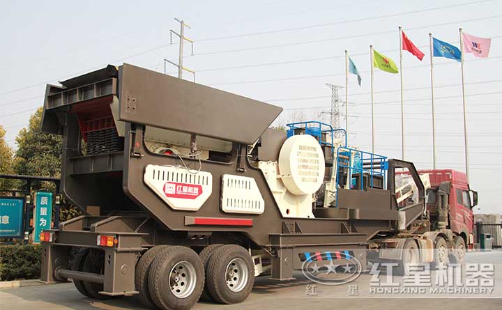 移動(dòng)粉碎機(jī)發(fā)貨現(xiàn)場