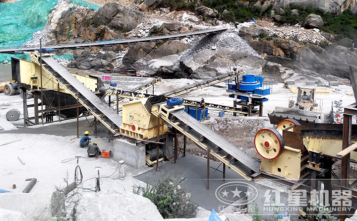制砂現(xiàn)場(chǎng) 制砂現(xiàn)場(chǎng)