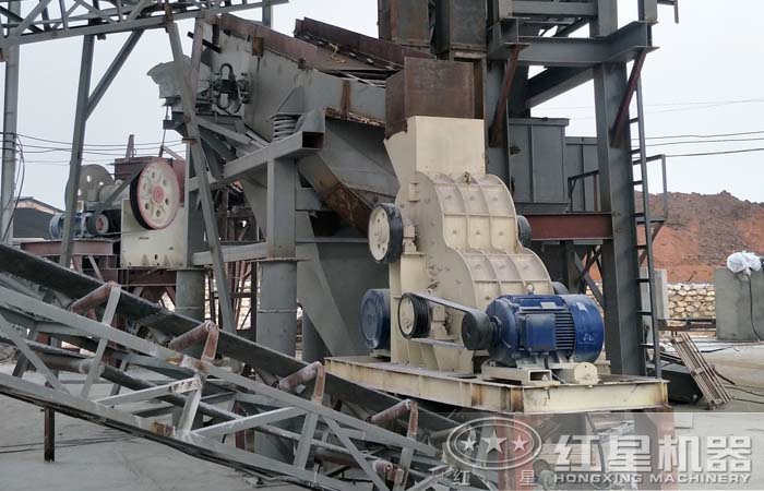 雙級粉碎機(jī)客戶現(xiàn)場