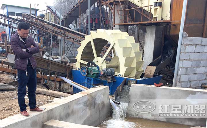 設有沉淀池洗砂機客戶現(xiàn)場