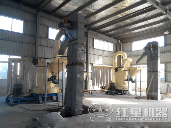 磨粉生產(chǎn)線現(xiàn)場 磨粉生產(chǎn)線現(xiàn)場