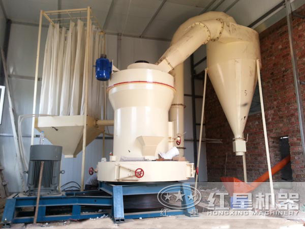 磨粉生產(chǎn)現(xiàn)場 磨粉生產(chǎn)現(xiàn)場