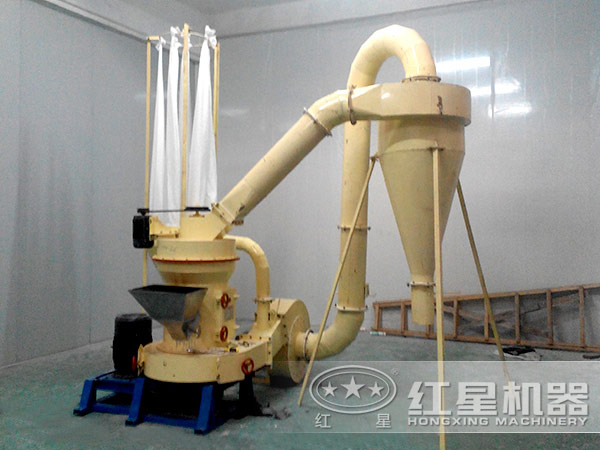 室內(nèi)小型磨粉現(xiàn)場 室內(nèi)小型磨粉現(xiàn)場