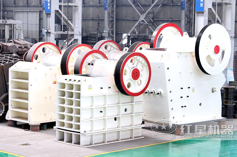 912礦山碎石機(jī)展示 912礦山碎石機(jī)展示